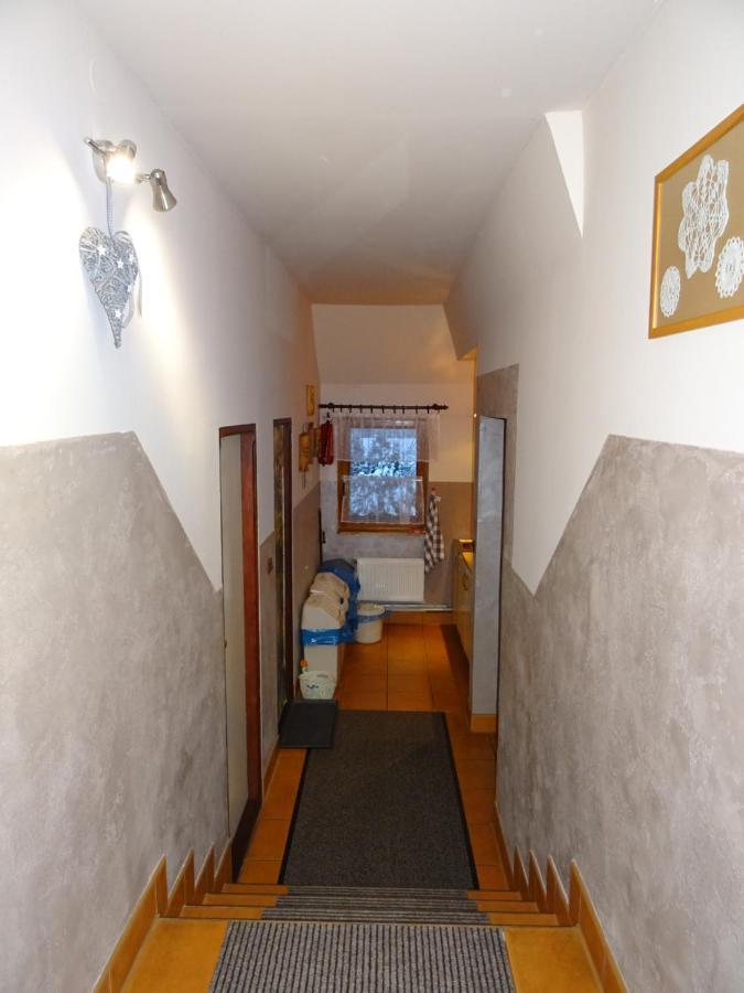 Olimp Pokoje I Apartamenty Щирк Екстер'єр фото