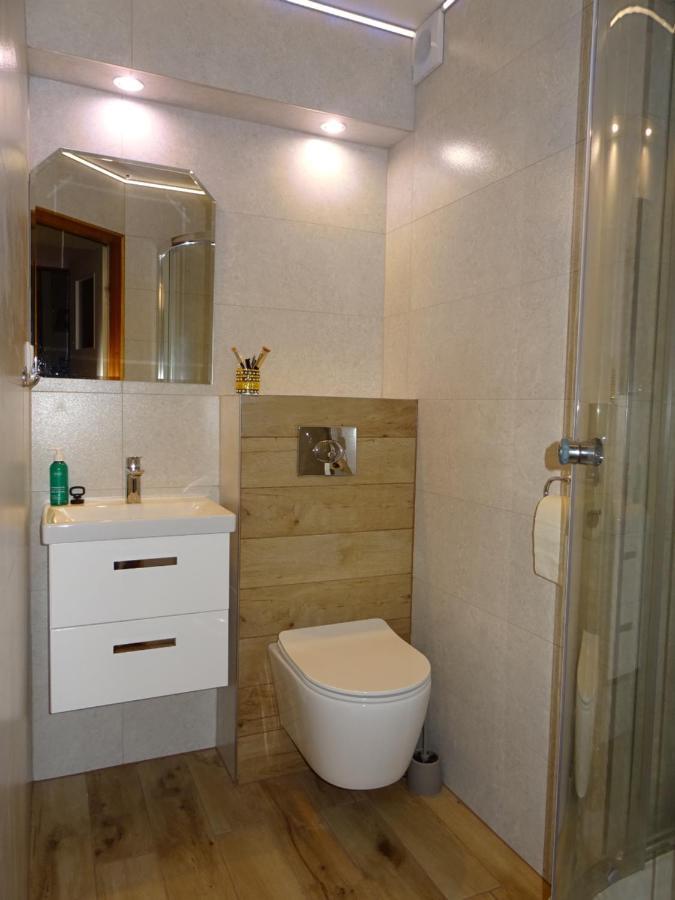 Olimp Pokoje I Apartamenty Щирк Екстер'єр фото