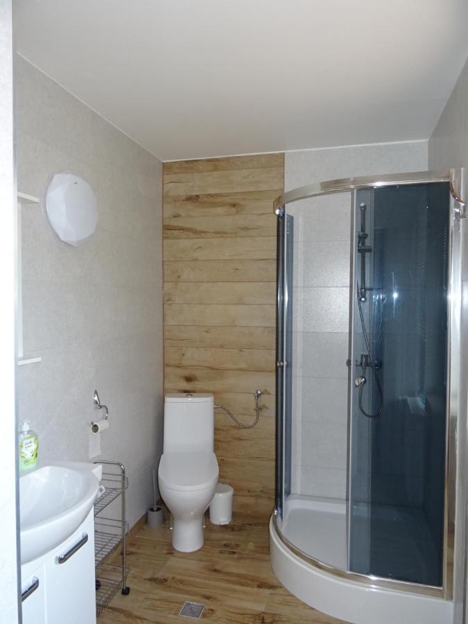 Olimp Pokoje I Apartamenty Щирк Екстер'єр фото