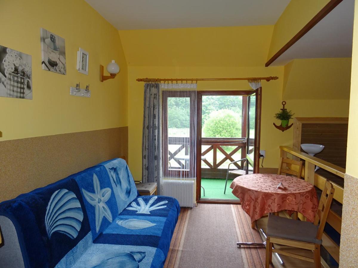 Olimp Pokoje I Apartamenty Щирк Екстер'єр фото
