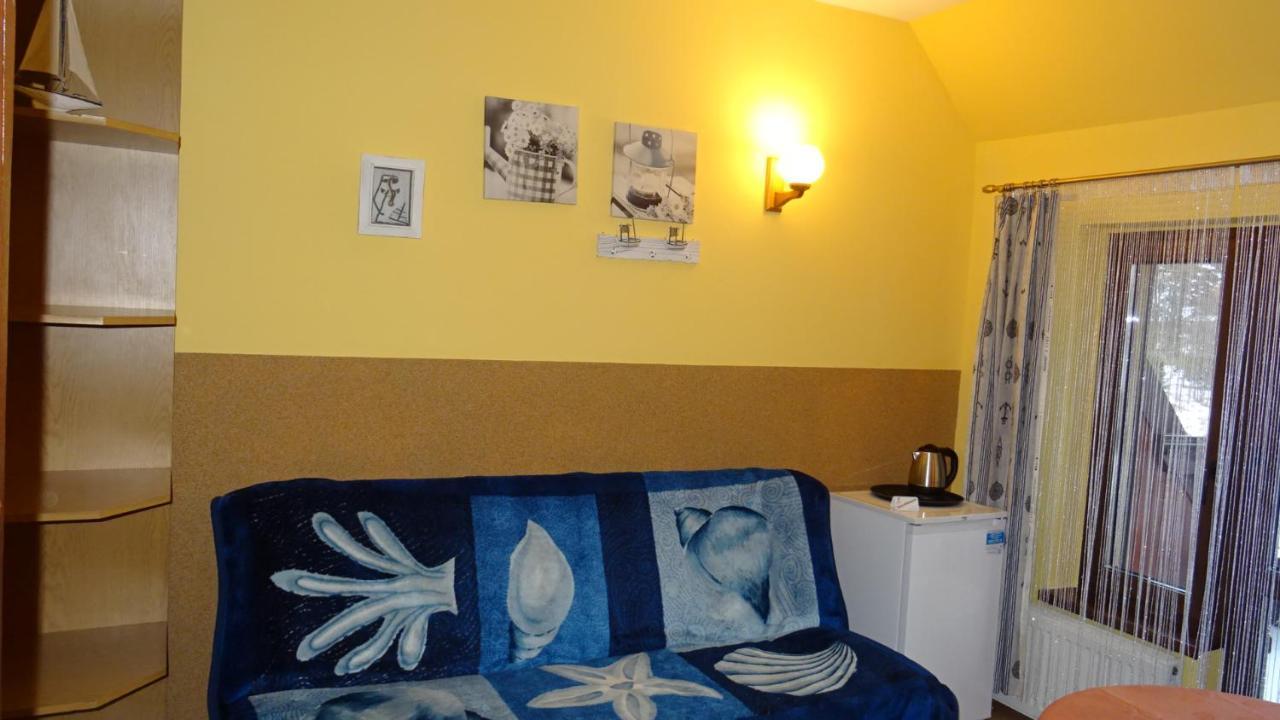 Olimp Pokoje I Apartamenty Щирк Екстер'єр фото