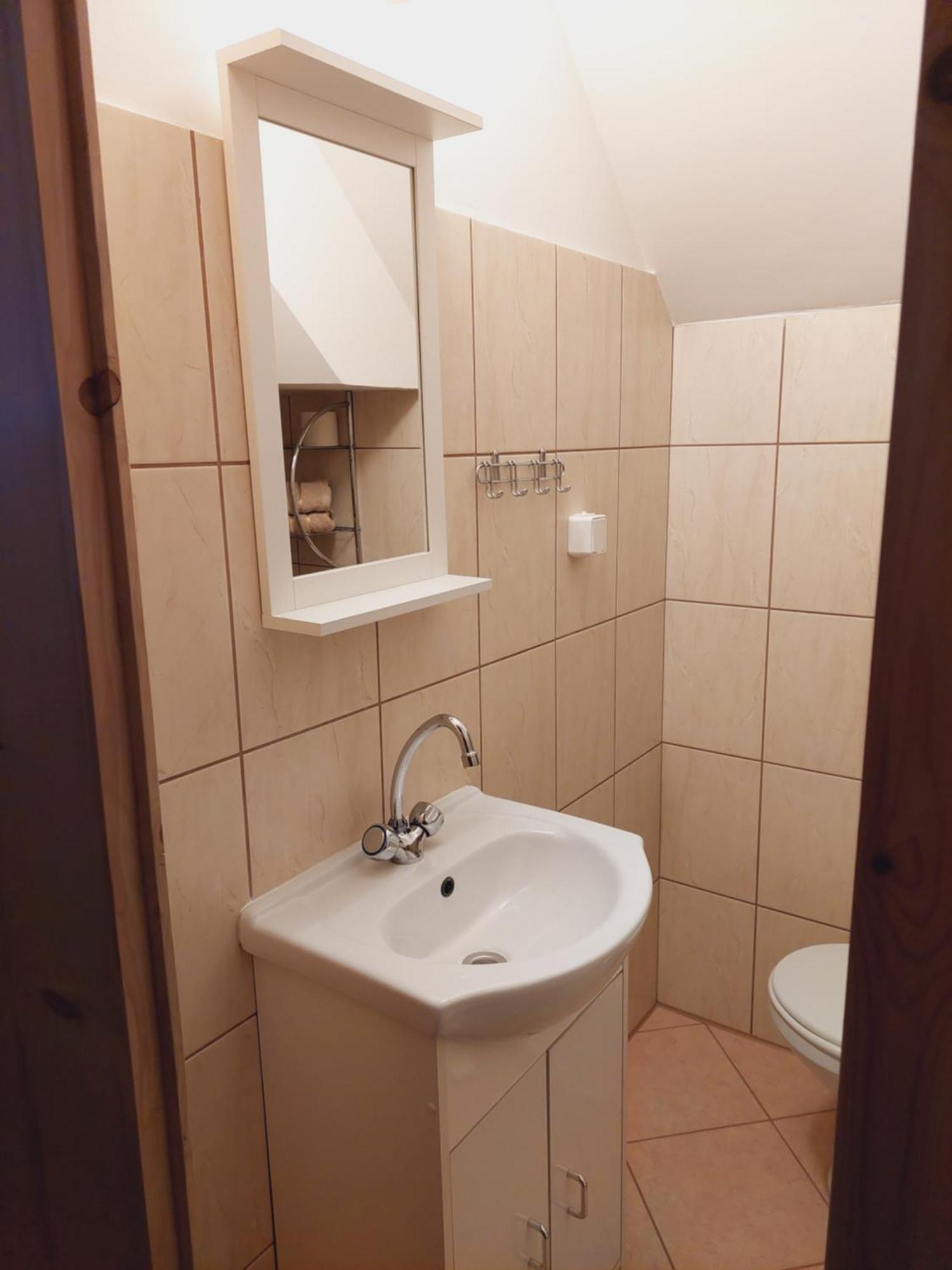 Olimp Pokoje I Apartamenty Щирк Екстер'єр фото