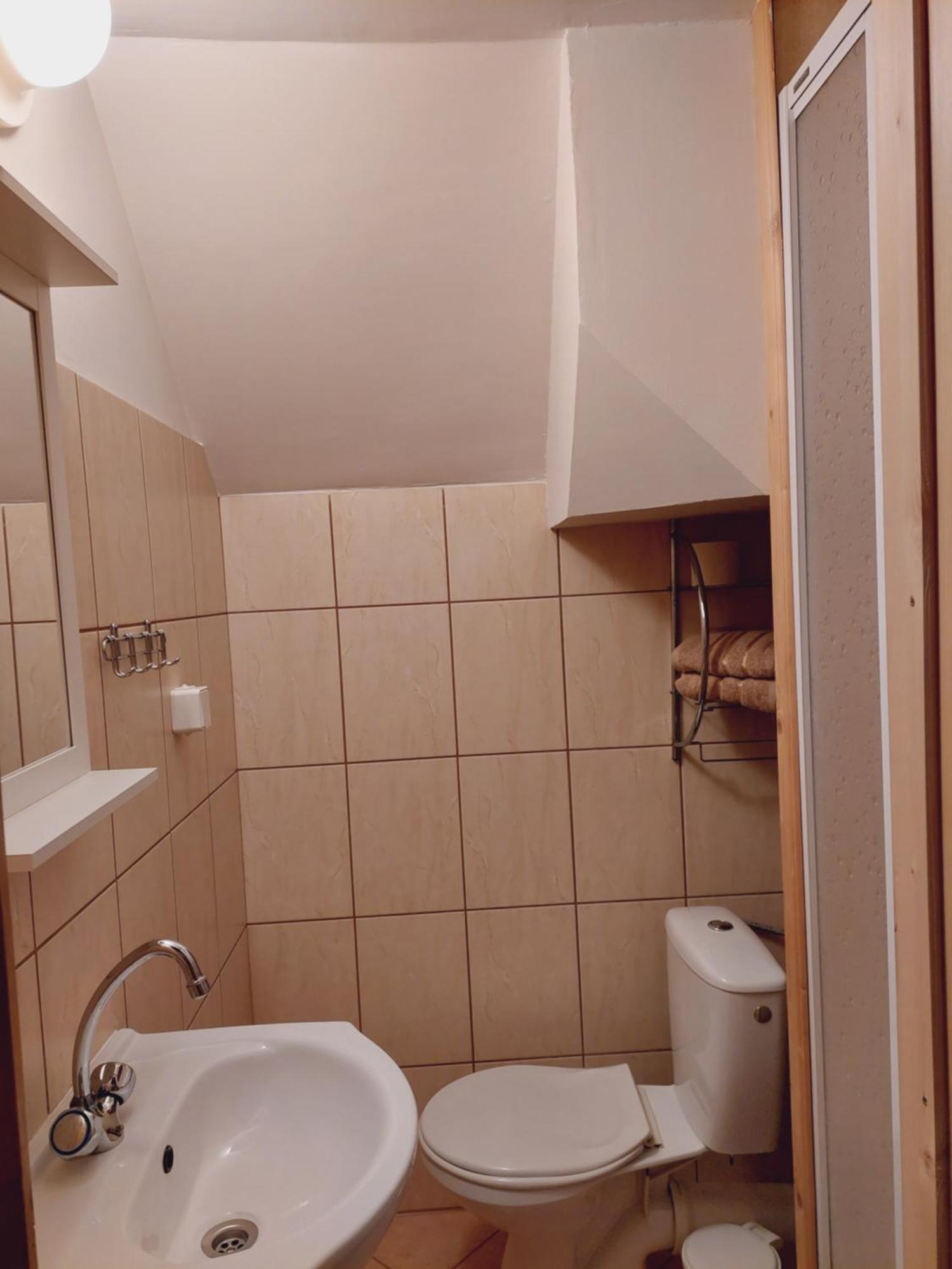 Olimp Pokoje I Apartamenty Щирк Екстер'єр фото